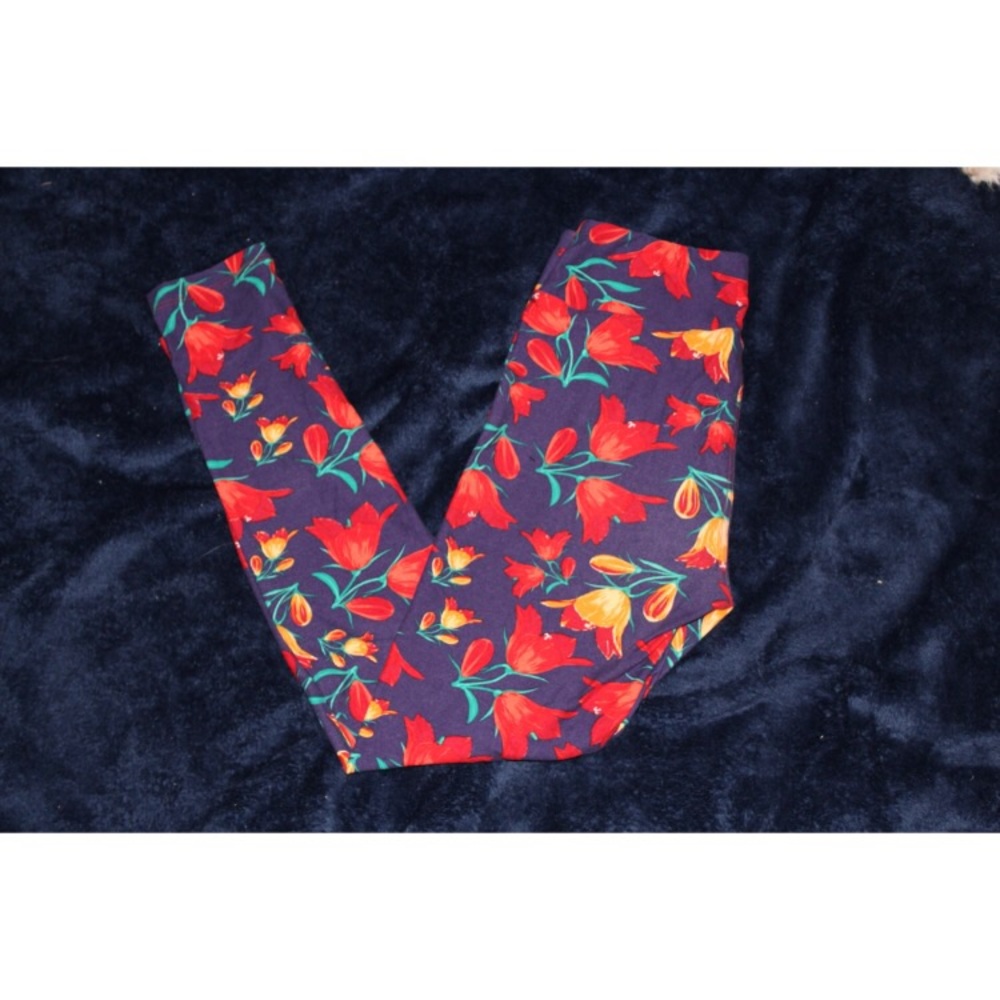 LuLaRoe OS Tulip Floral Print Leggings 🌷